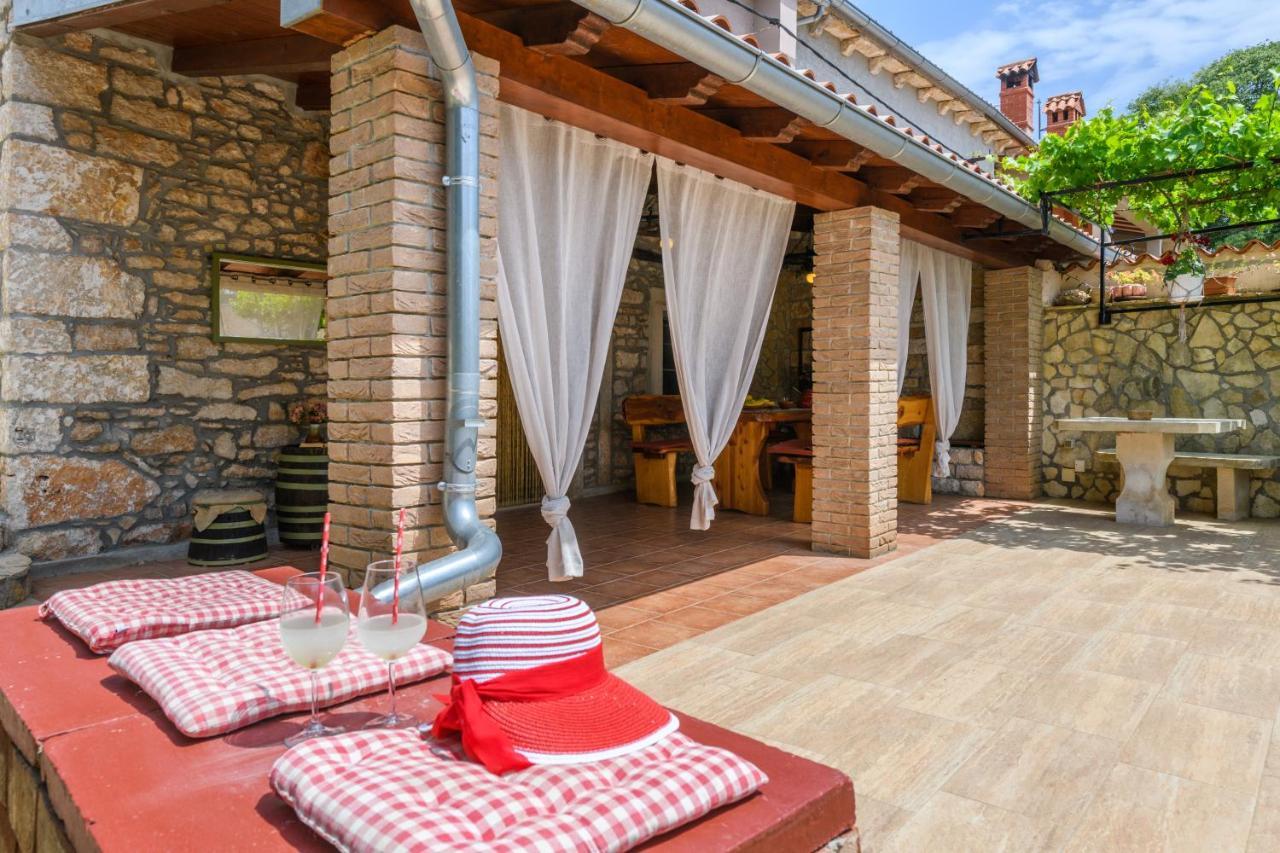 Rustic Istrian House Varesco Krnica Luaran gambar