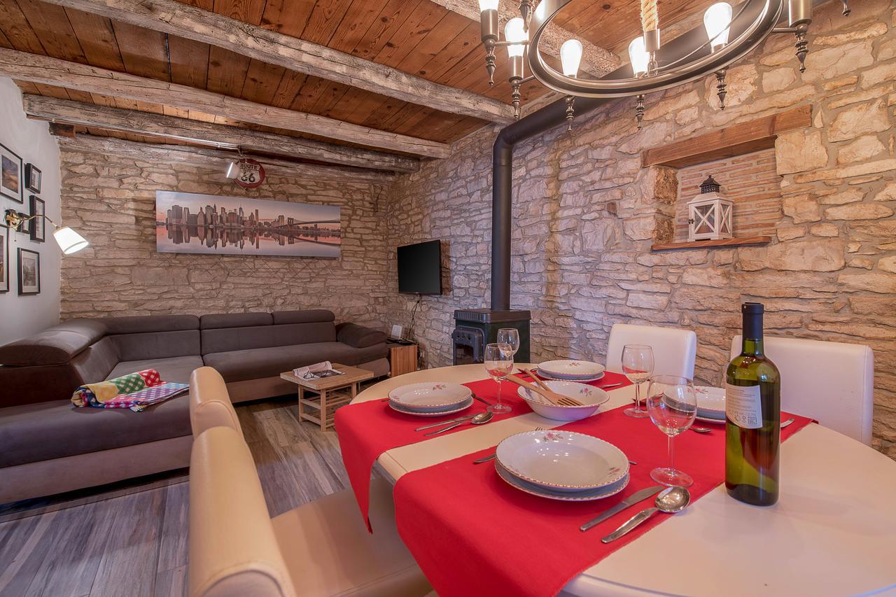 Rustic Istrian House Varesco Krnica Luaran gambar