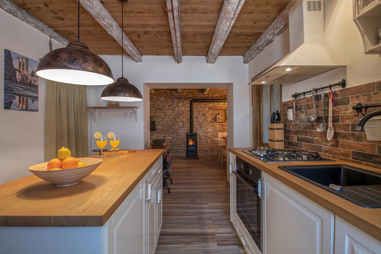 Rustic Istrian House Varesco Krnica Luaran gambar