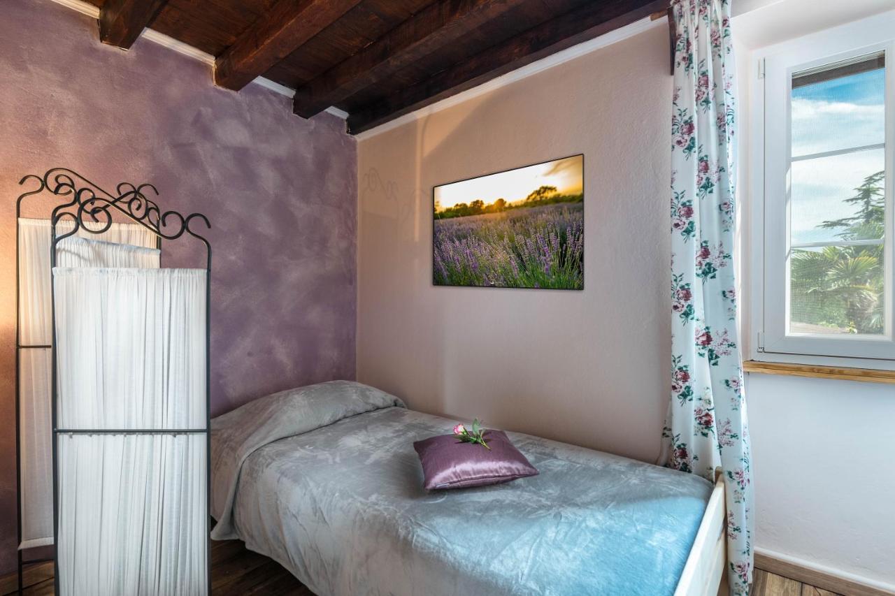 Rustic Istrian House Varesco Krnica Luaran gambar